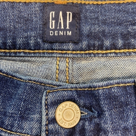 GAP Denim Girlfriend Dark Indigo Mid-Rise Tapered Leg Denim Jeans - Picture 6 of 14